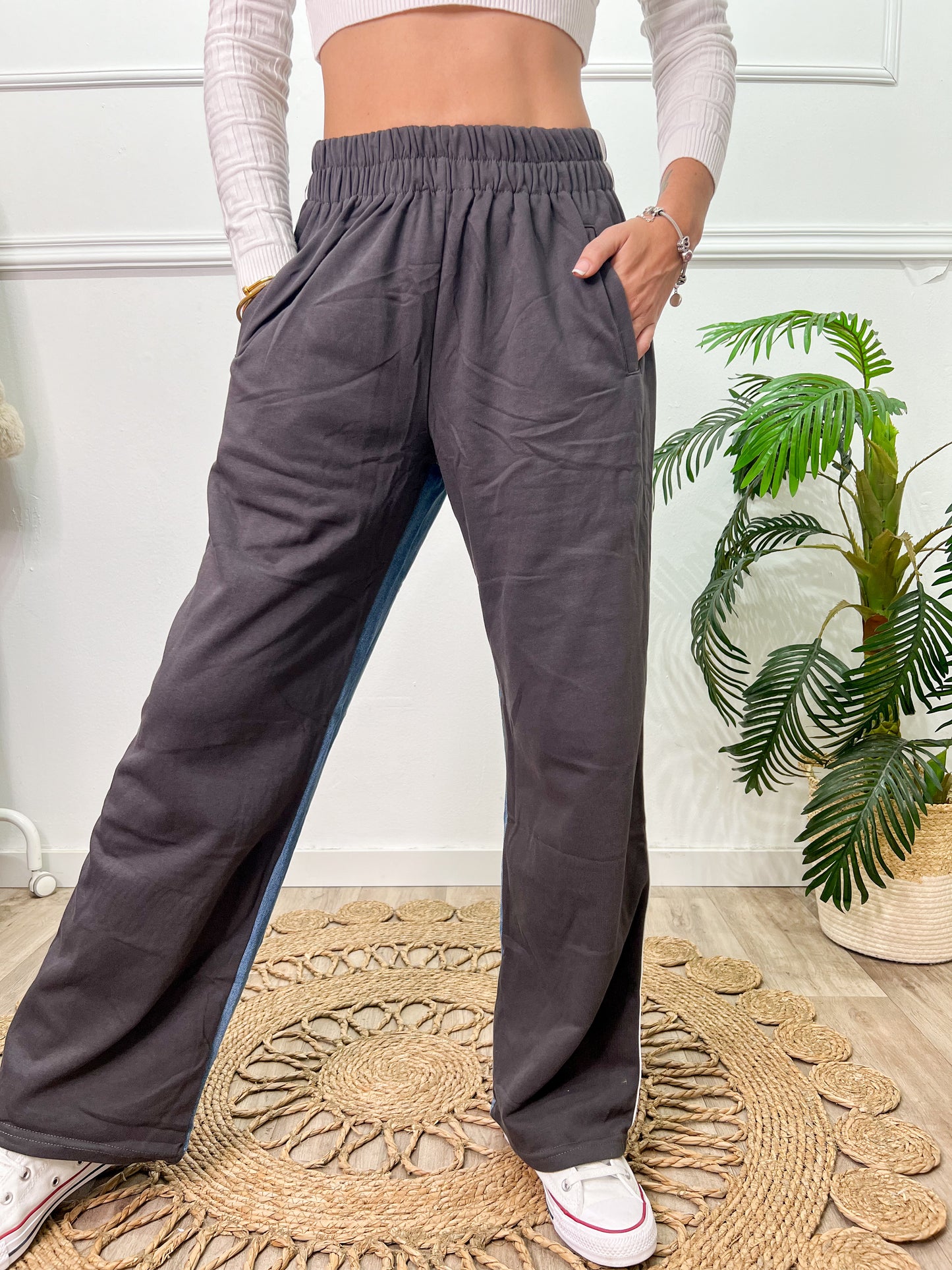 Pantalón Denim Combinado Gris Oscuro